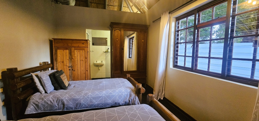 5 Bedroom Property for Sale in Myburgh Park Western Cape